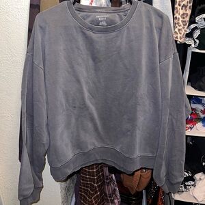 American Eagle Oversized Boxy Cropped Pullover Sweatshirt